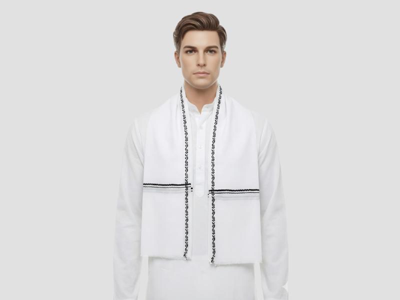 100 Gram Cotton White Floral Gamcha For Daily Bath And Utility Use