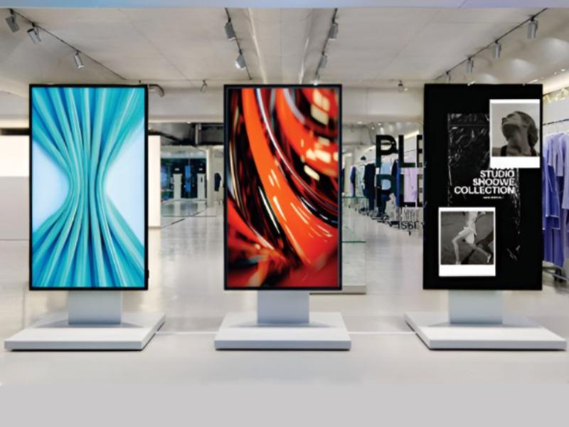 Digital Signage Display Systems for Advertising and Branding Use