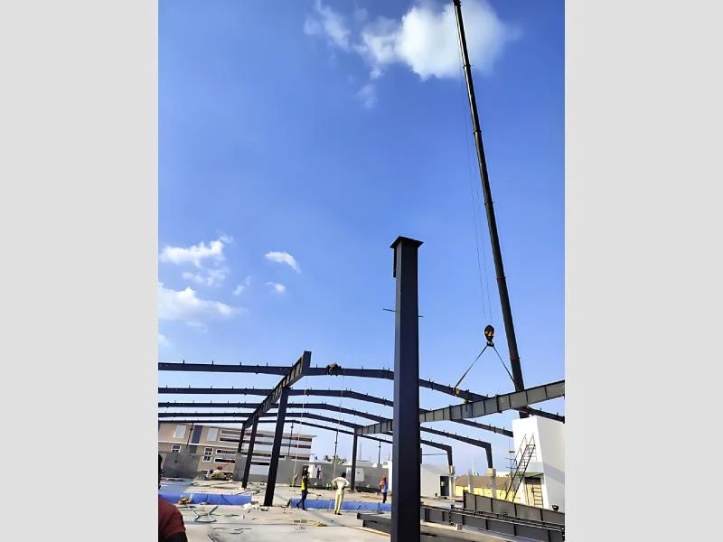 Vertical Steel Column And Rafter Connection Detail For PEB Structures
