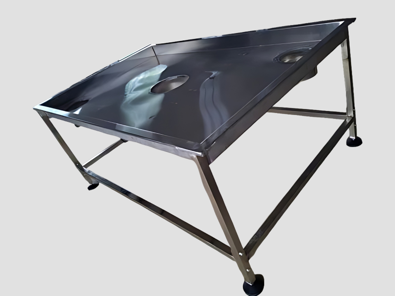 Stainless Steel Waste Segregation Table With Sorting Chutes For Composting Operations