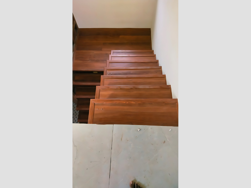 Solid Wood Staircase Fabrication System for Residential Buildings