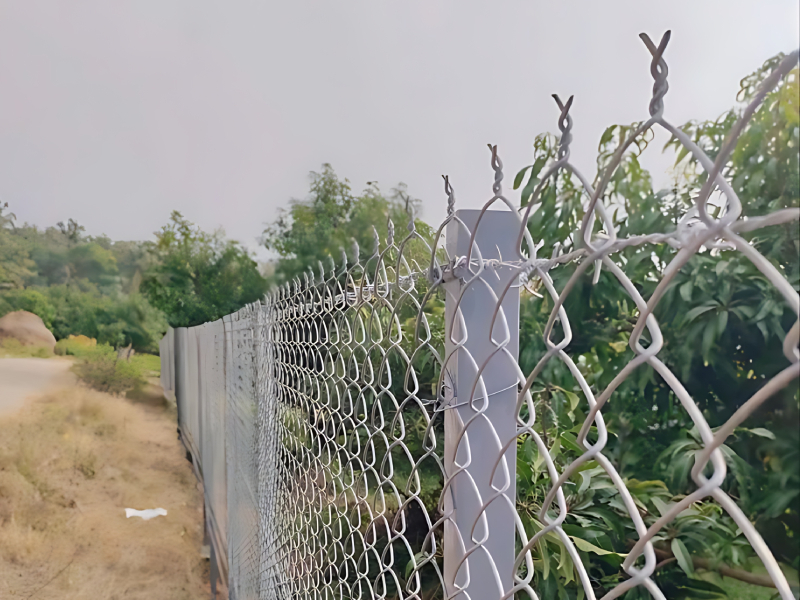 Solar Electric Fence 5000 Volt For Agricultural Land Security