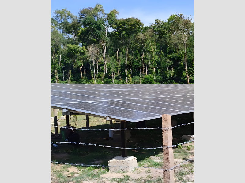 Solar Submersible Water Pumping System 1 HP For Irrigation Model OSP1300