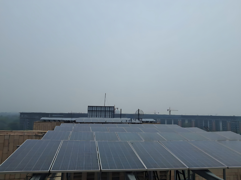 Polycrystalline Solar PV Module Array For High Efficiency Commercial Rooftop Installations
