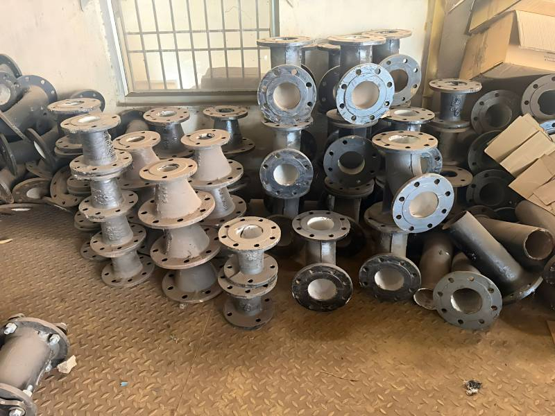 Ductile Iron Flanged Reducer Pipe Fitting for Pipeline Size Transition