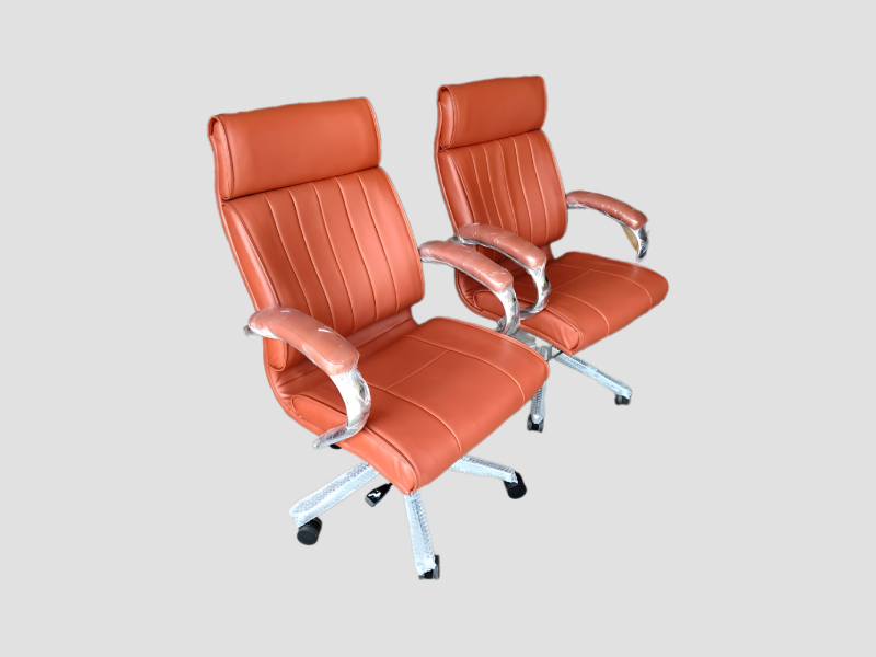 Luxury High Back Executive Director Chair with Padded Headrest For Corporate Office Use