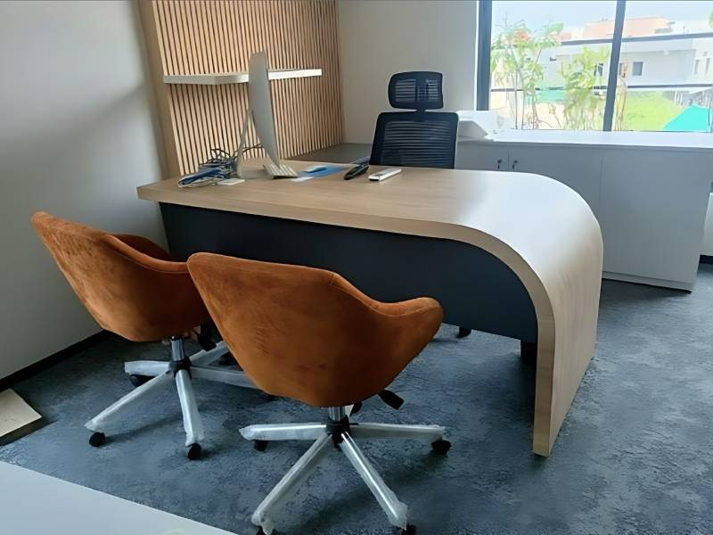 Cushioned Visitor Chair with Armrests For Office Reception Use