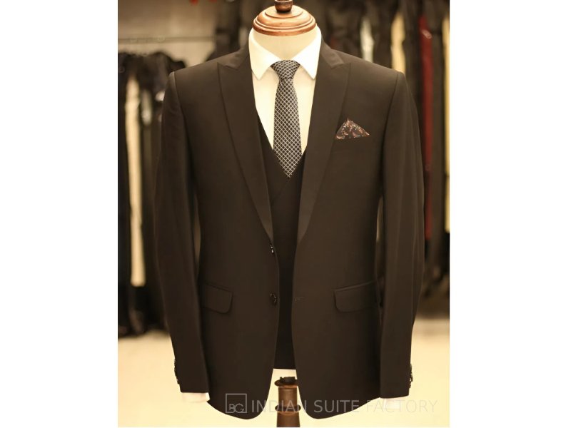 Black 3-piece peak lapel suit for men formal wear