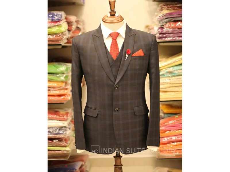 Dark grey checks 3-piece peak lapel suit for men