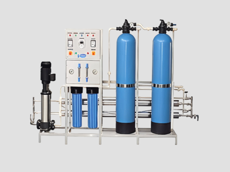 FRP Automatic RO System 1000 Litre 4 Membrane Industrial Use