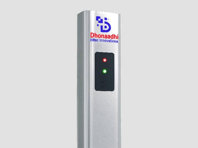 Single Pole Metal Detector for Security Screening