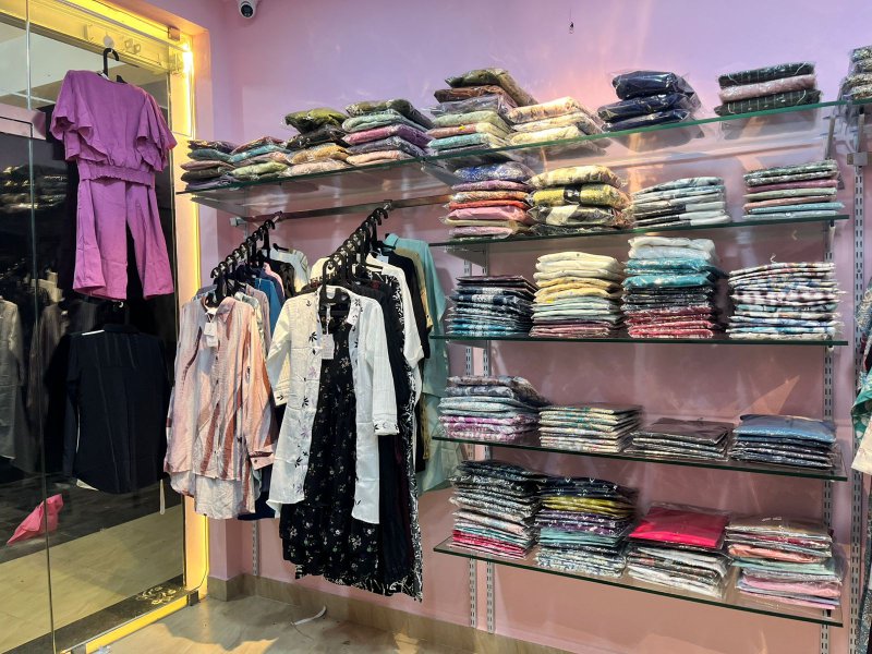 TEXTILE DISPLAY RACKS