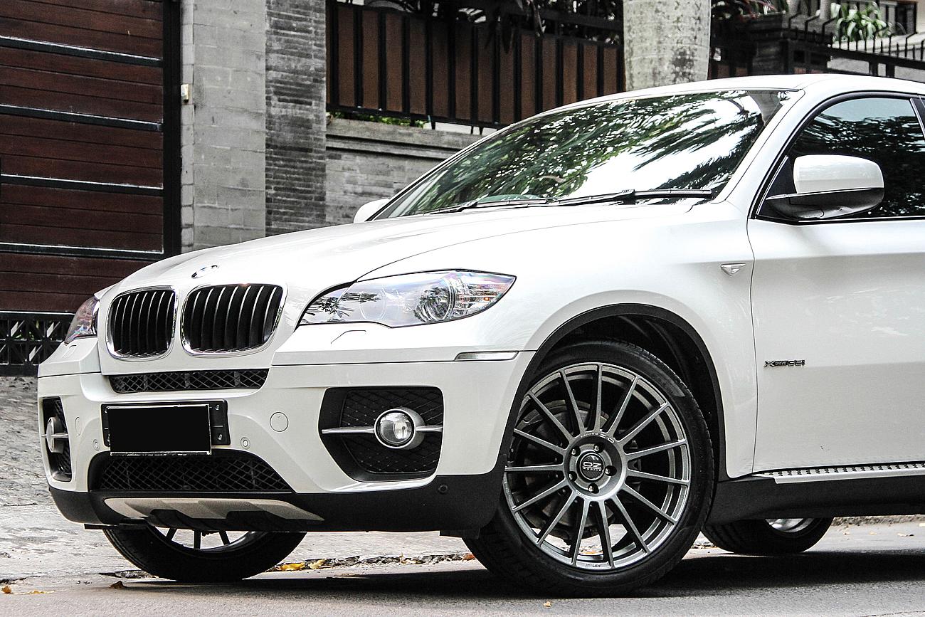 BMW X6 E71 + OZ Racing Superturismo Dakar 21"