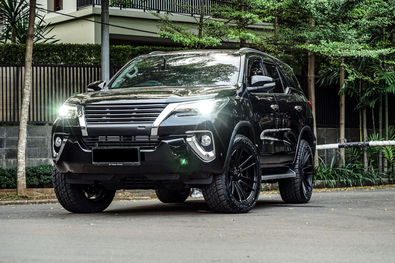  SSW 232S with Fortuner VRZ