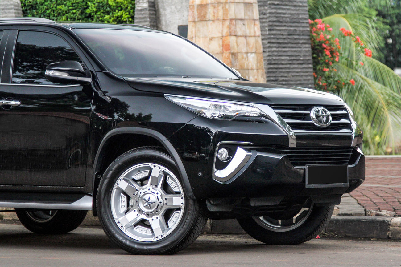 XD SERIES ROCKSTAR ARGENTO 168 on FORTUNER
