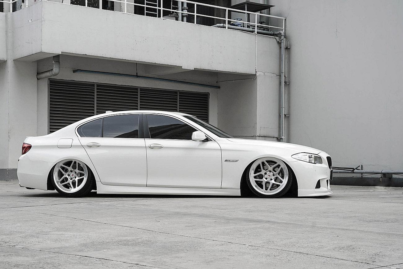 Slammed Down F10 with VOSSEN LC104