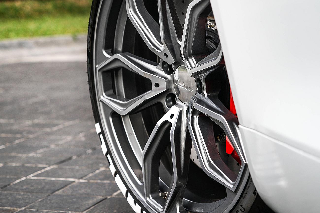 Permaisuri Mercedes Amg Gts C190 Roadster On Lorinser Rs 11