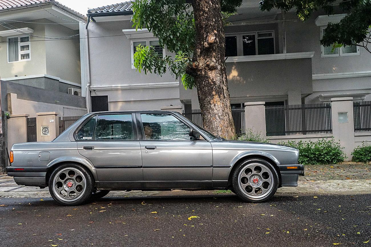 OZ Racing Anniversary 45 on a BMW 318i E30 