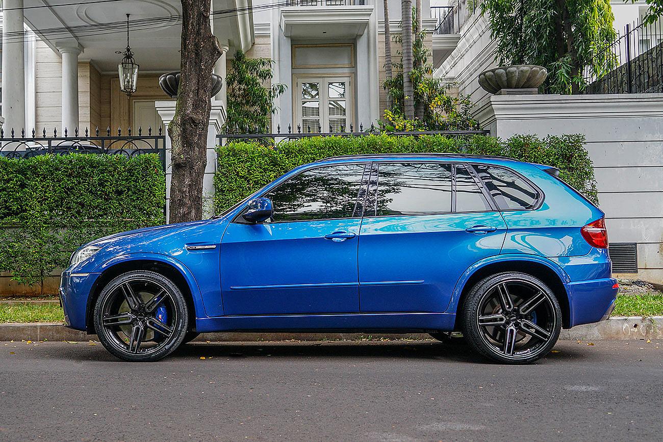 Pirelli Scorpion Zero + VOSSEN HF-1 on BMW E70