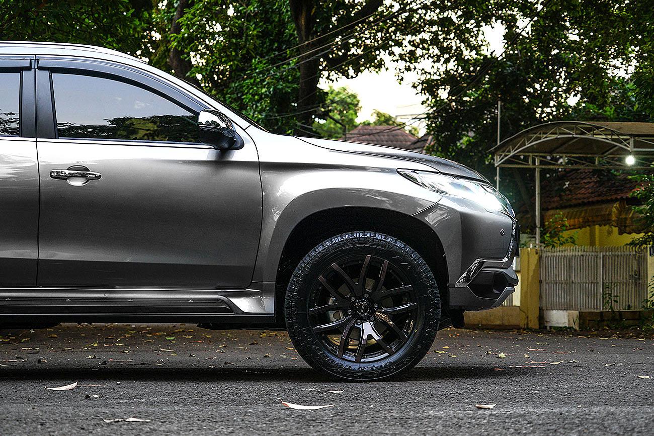 Rays Daytona FDX F6 on Pajero Sport Dakar