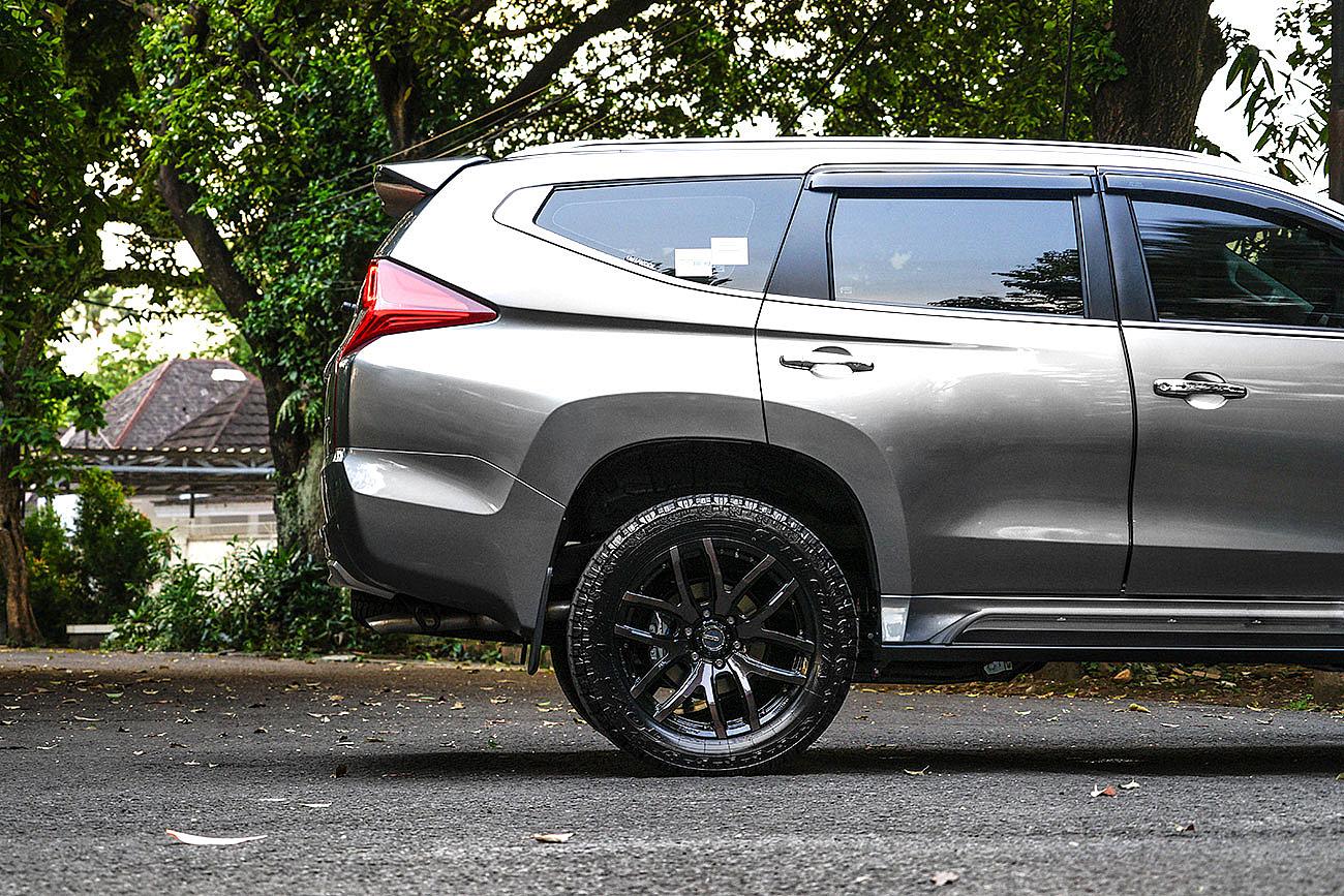 Rays Daytona FDX F6 on Pajero Sport Dakar