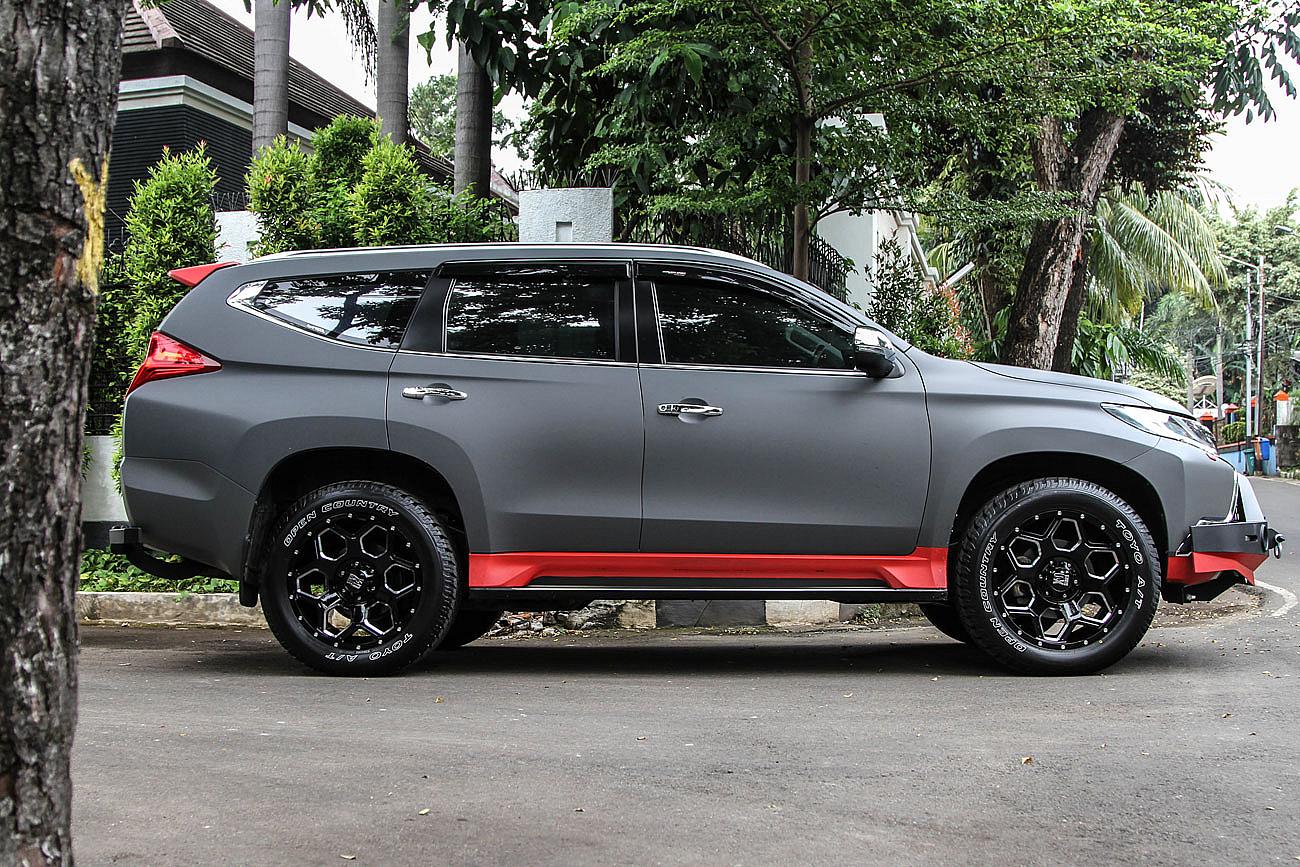 Toyo Open Country A/T+XD Series Battalion on Pajero Sport