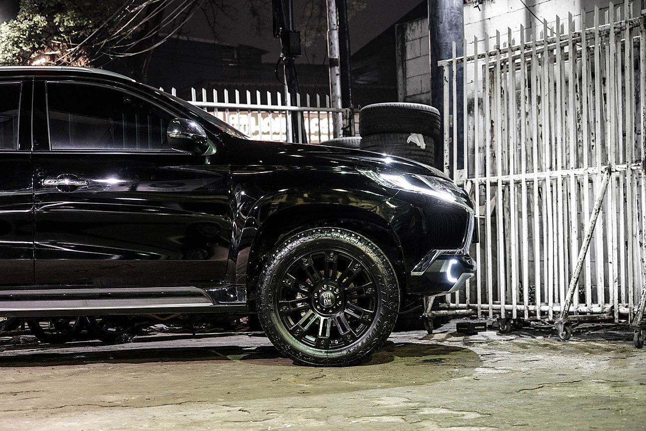 XD Series Brigade on PAJERO SPORT + Toyo OPAT