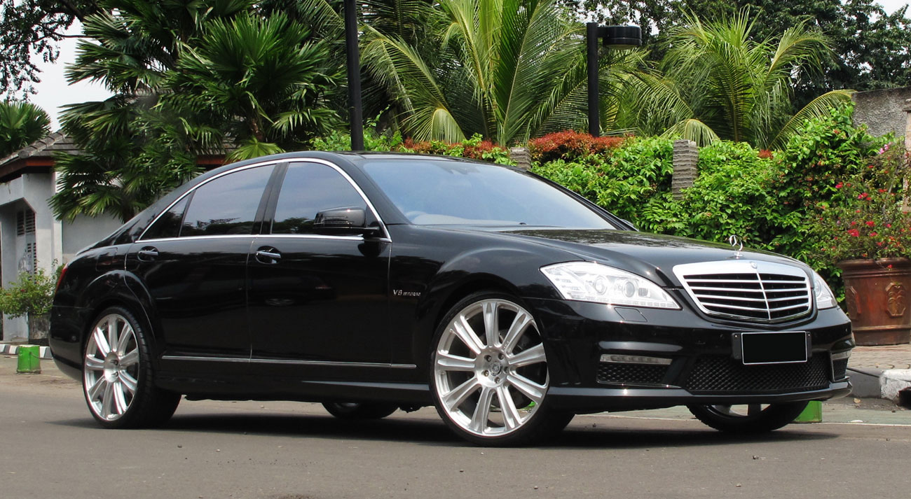 Mercedes W221 ft HRE P93