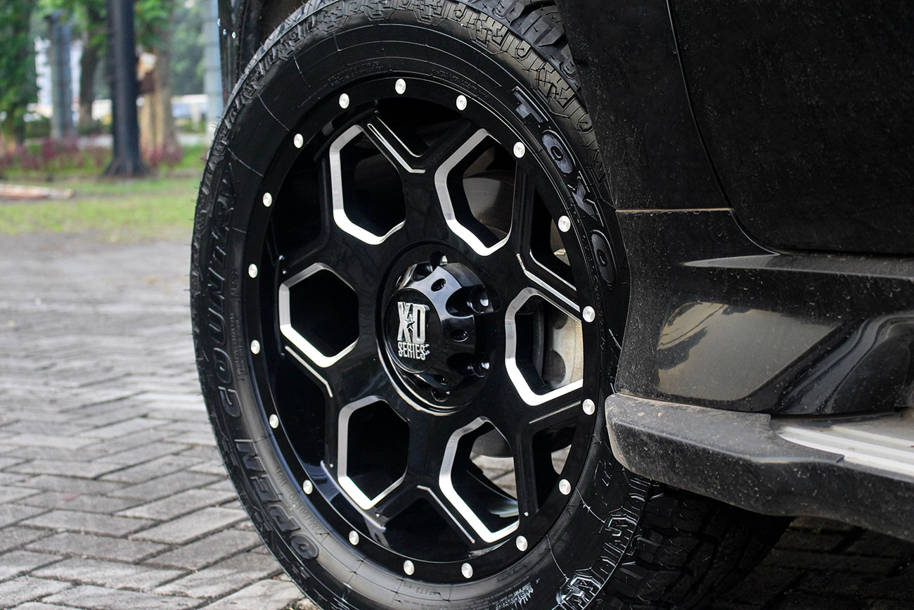 XD SERIES Battalion on Pajero Sport Dakar