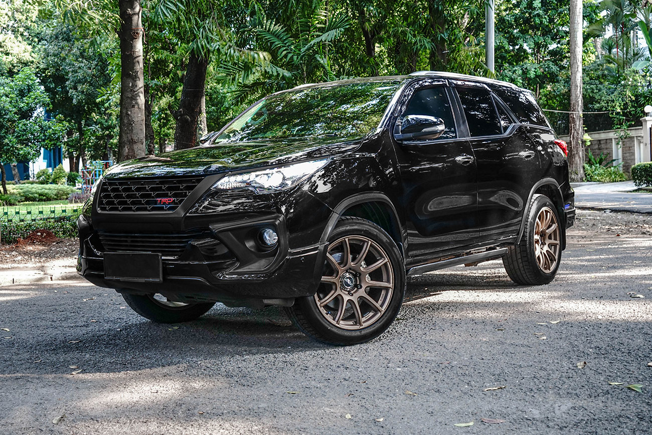 Permaisuri Rays Gram Lights 57Trans X With Fortuner VRZ