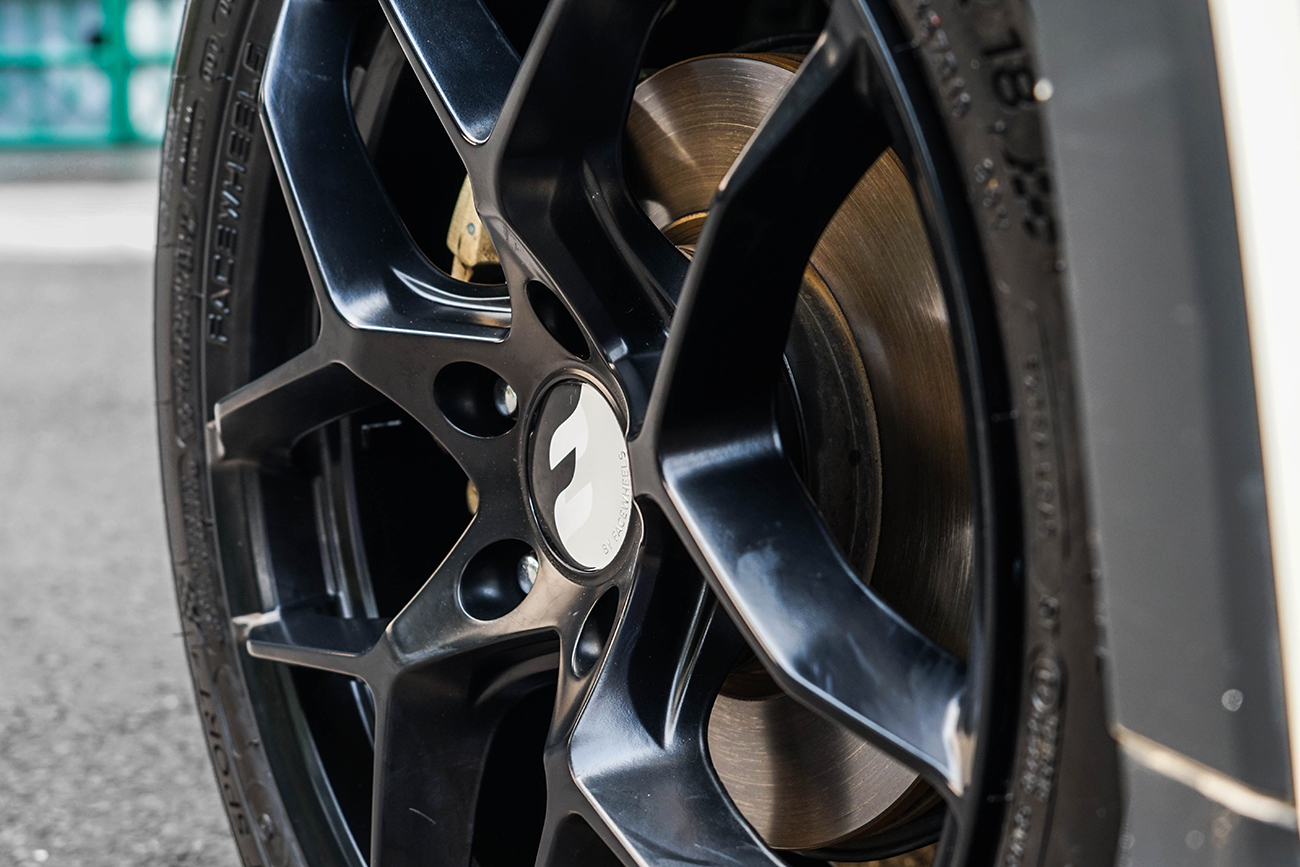 Honda HR-V with Facewheels FFW74