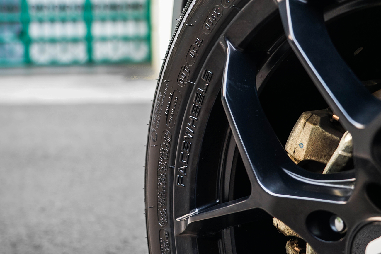 Honda HR-V with Facewheels FFW74