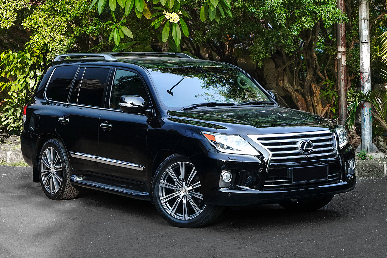 Toyota Lexus LX570 on RAV Style Lexus 570