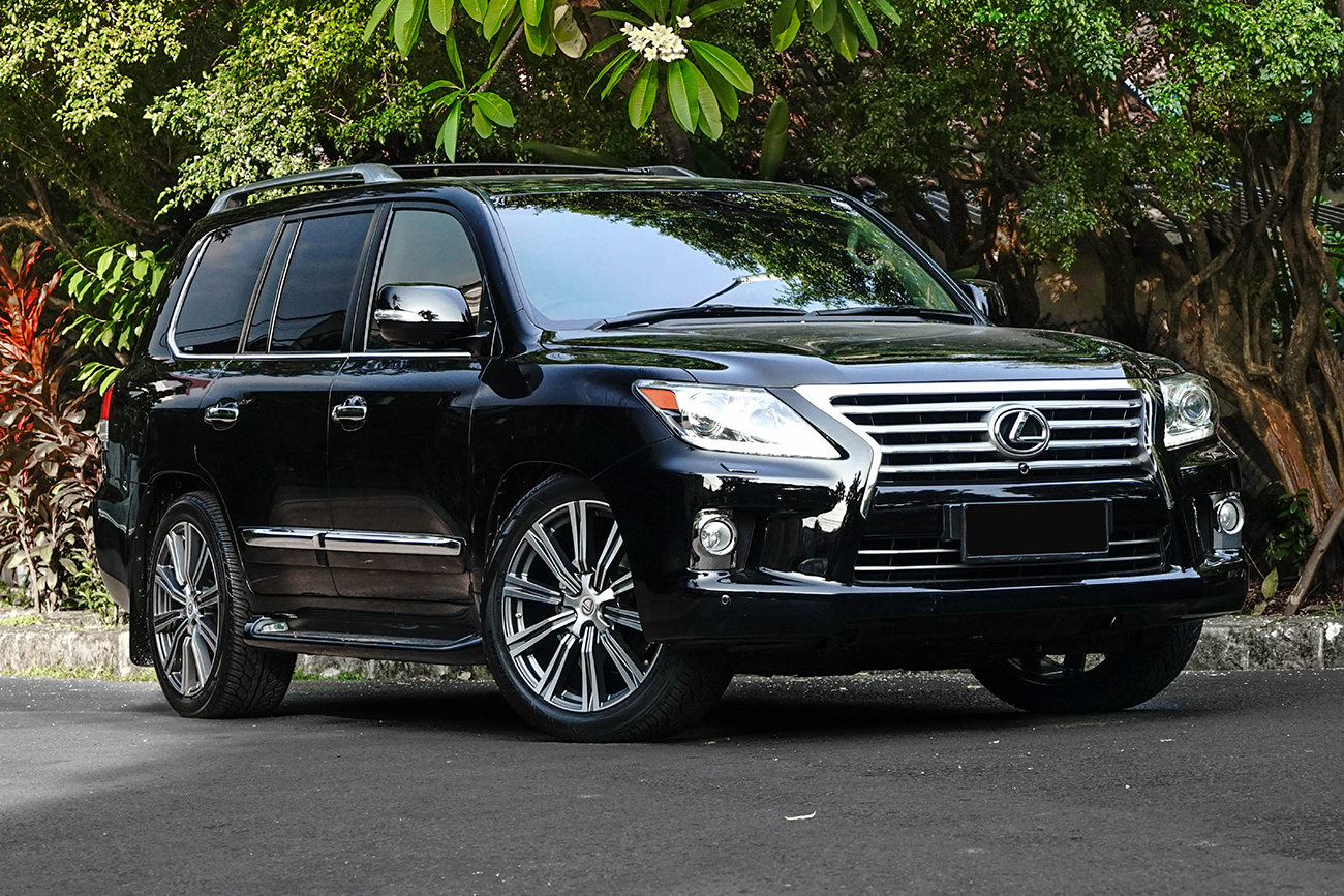 Toyota lexus lx570