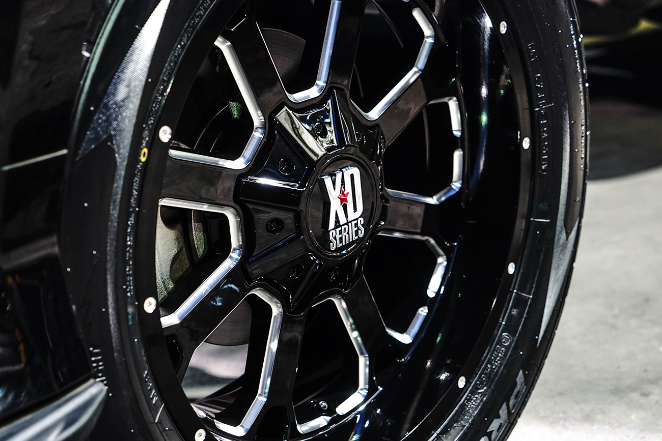 XD Series Buck 25 on Pajero Sport Dakar