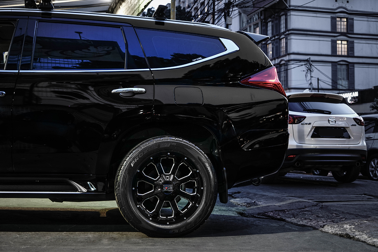 XD Series Buck 25 on Pajero Sport Dakar