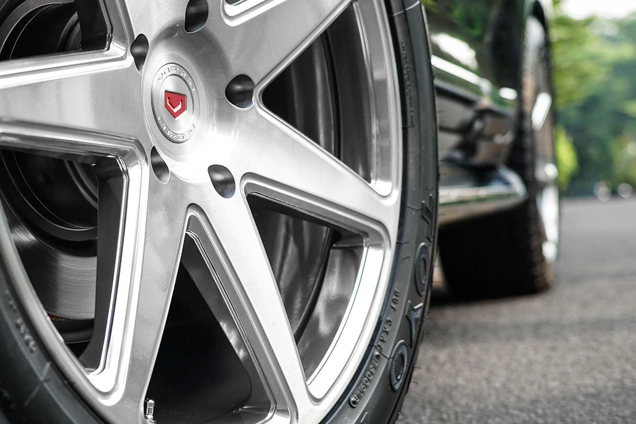 Vossen CG207 on Land Cruiser