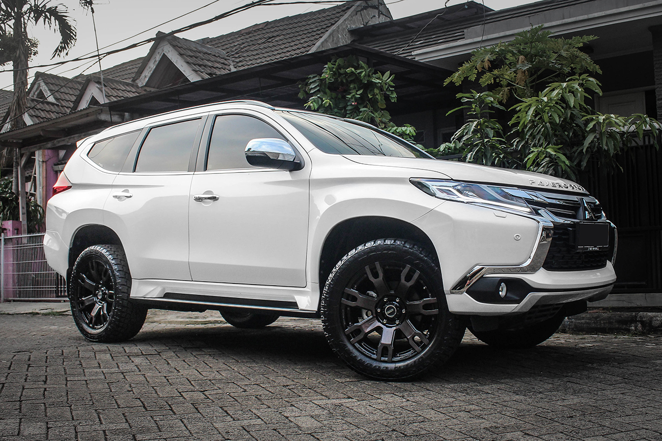 Rays Daytona FDX on Pajero Sport 