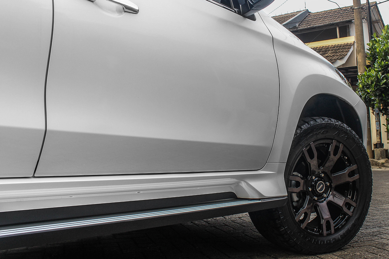Rays Daytona FDX on Pajero Sport 