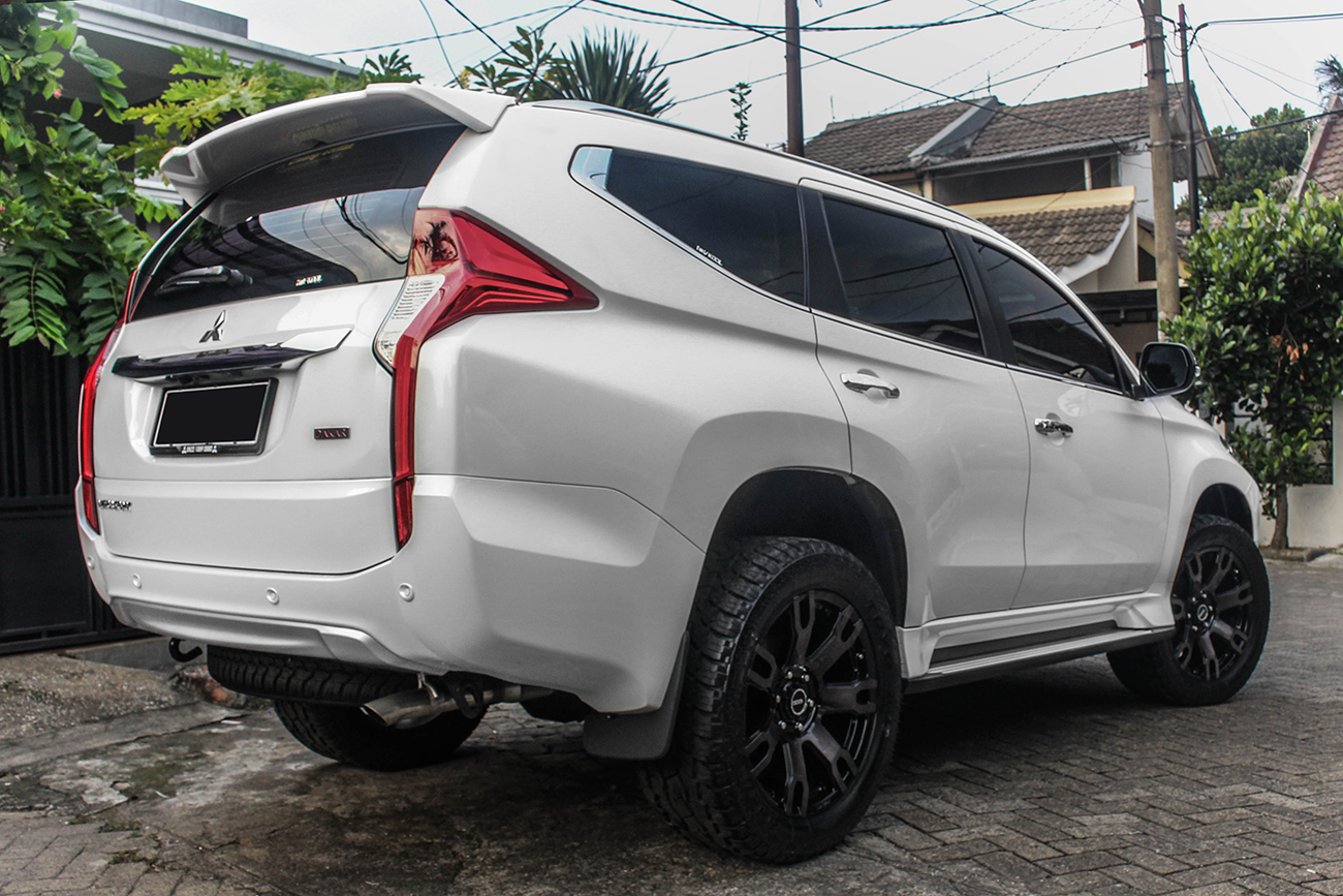 Rays Daytona FDX on Pajero Sport 