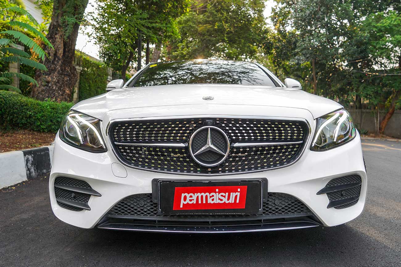 <p>-&nbsp;Grille Diamond for Mercedes Benz W213 Style 43</p>
