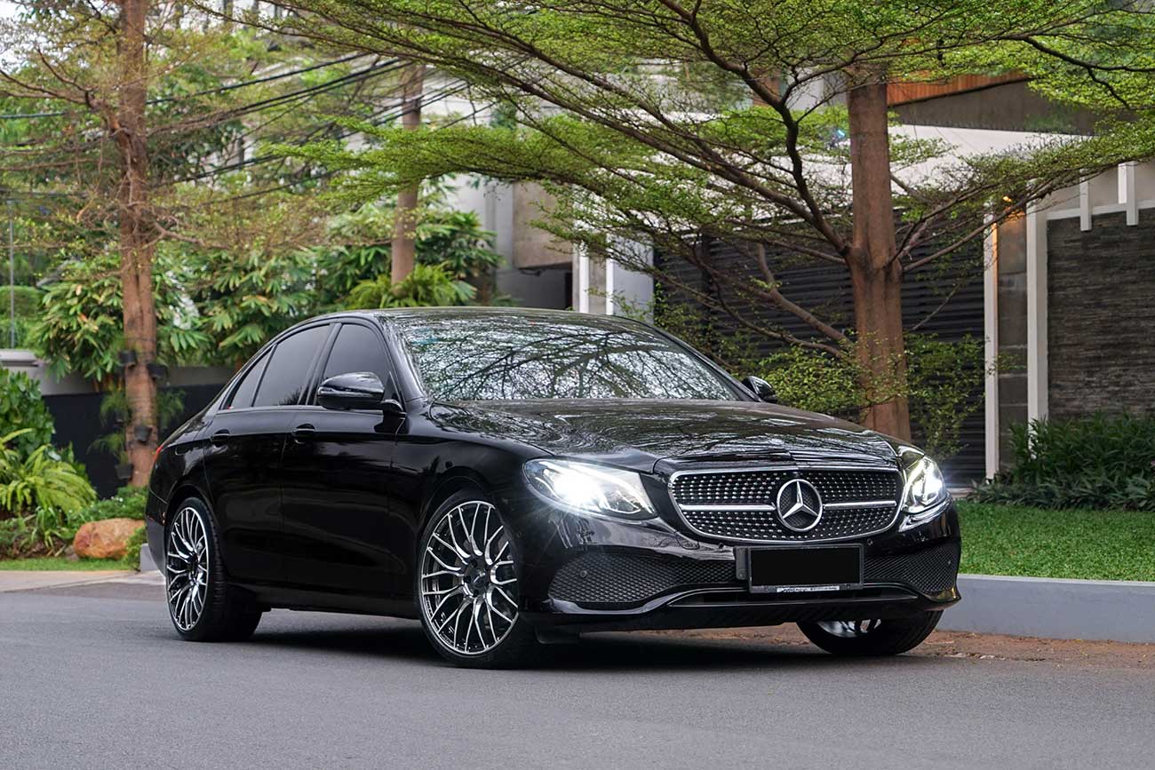 Rays Gram lights 57CNA with Mercedes Benz E Class W213