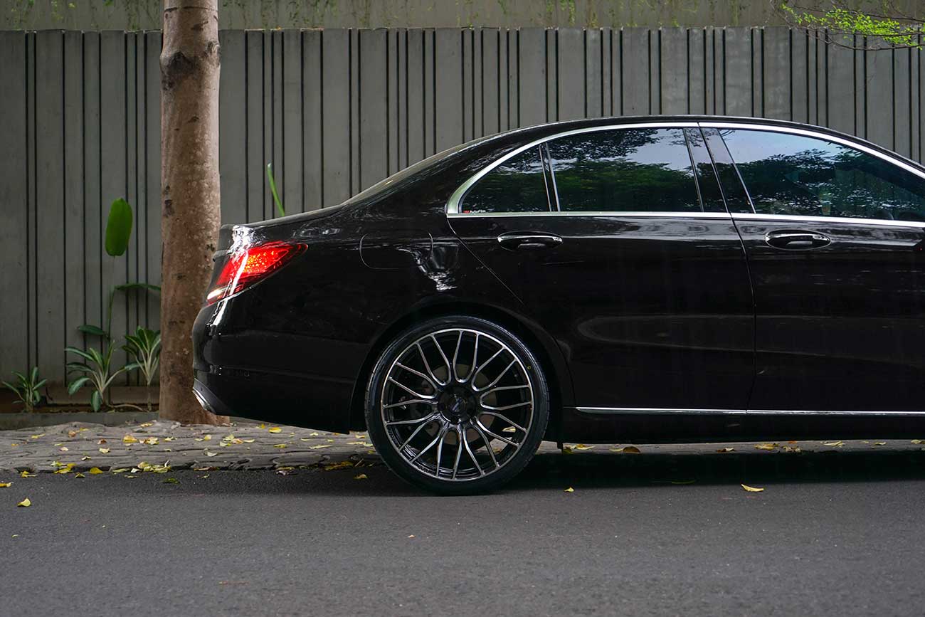 Permaisuri | Rays Gram Lights Azure 57CNA with Mercedes Benz C-Class W205