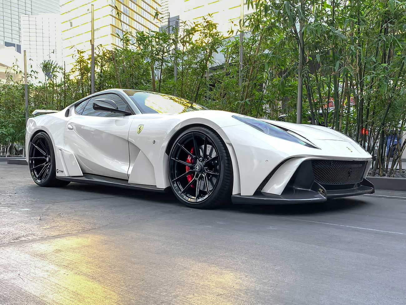 Vossen NF-9 with Ferrari 812 N-Largo