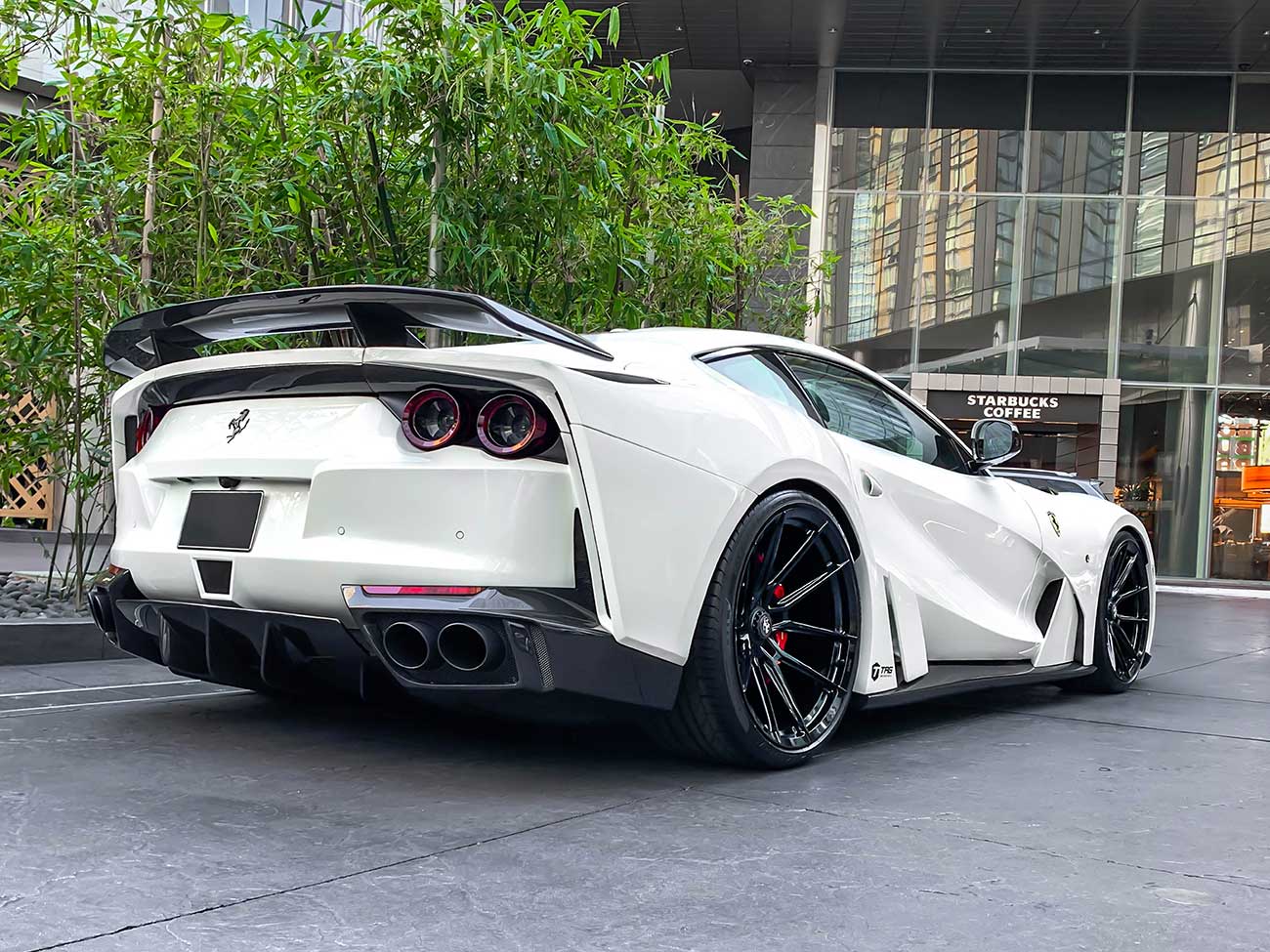 Vossen NF-9 with Ferrari 812 N-Largo