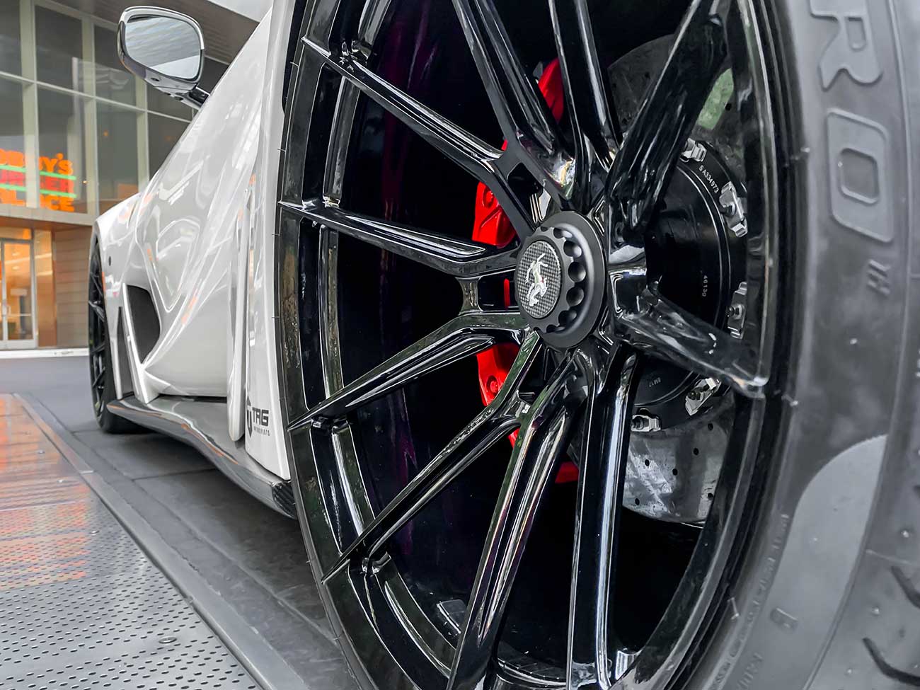 Vossen NF-9 with Ferrari 812 N-Largo