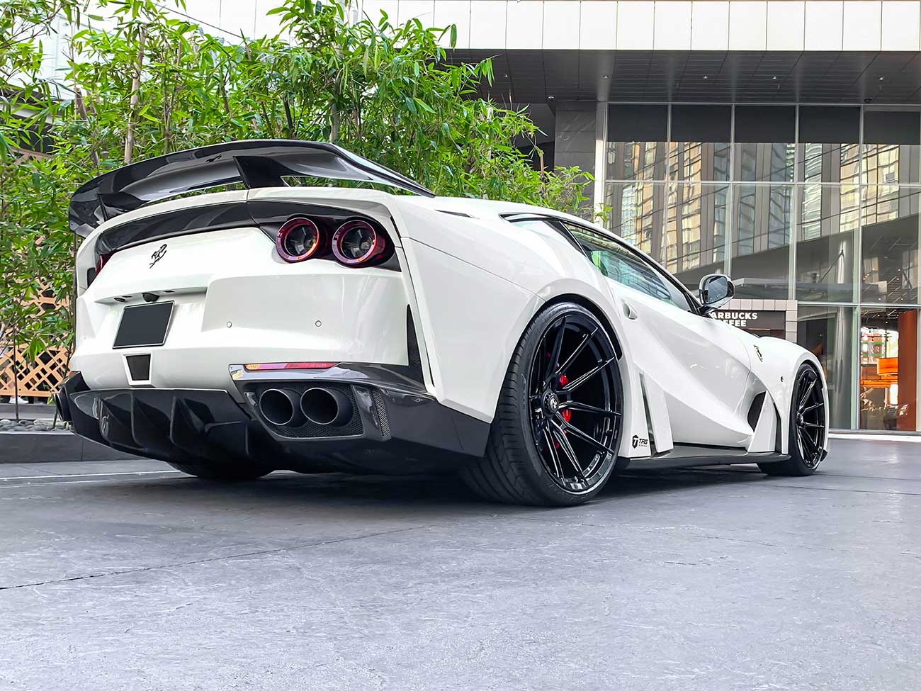 Vossen NF-9 with Ferrari 812 N-Largo