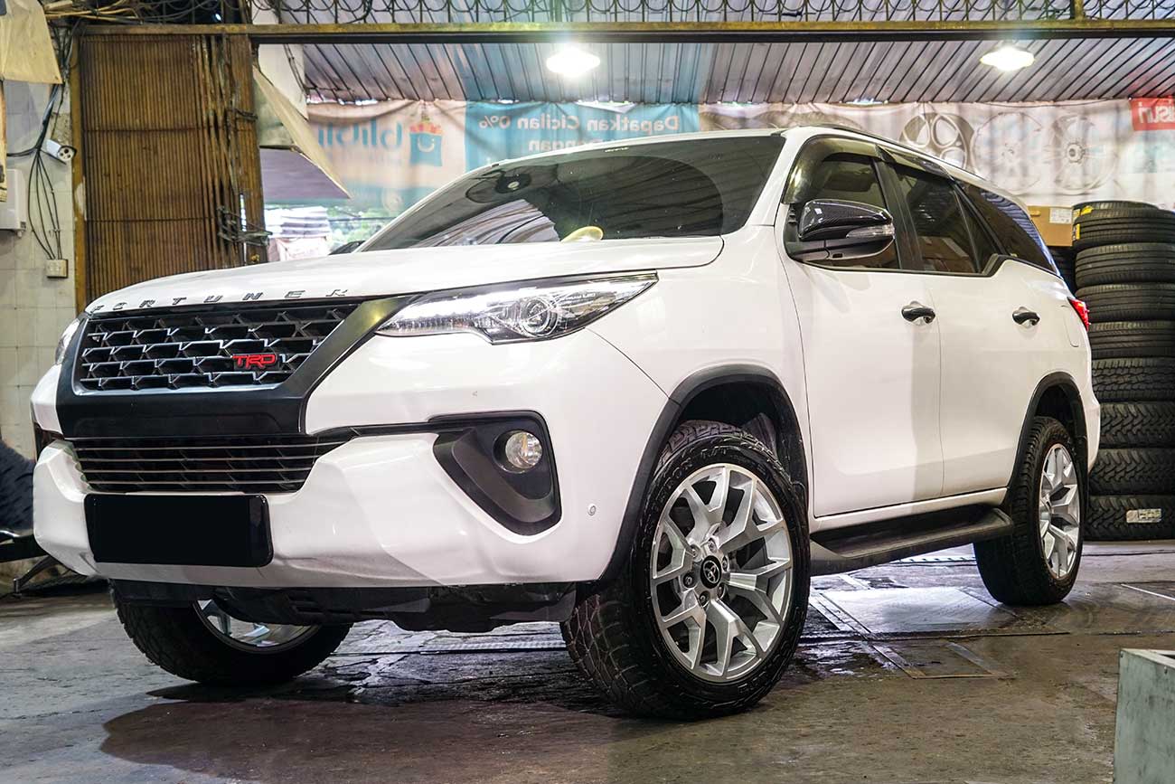 RAVE CEO 169 on Toyota All New Fortuner
