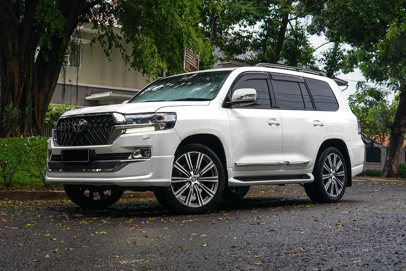 RAV Style Lexus 570+Toyota Land Cruiser V8