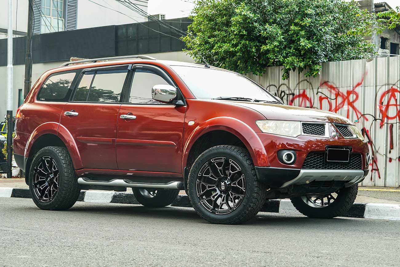 XD Series Boneyard+Mitsubishi Pajero Sport